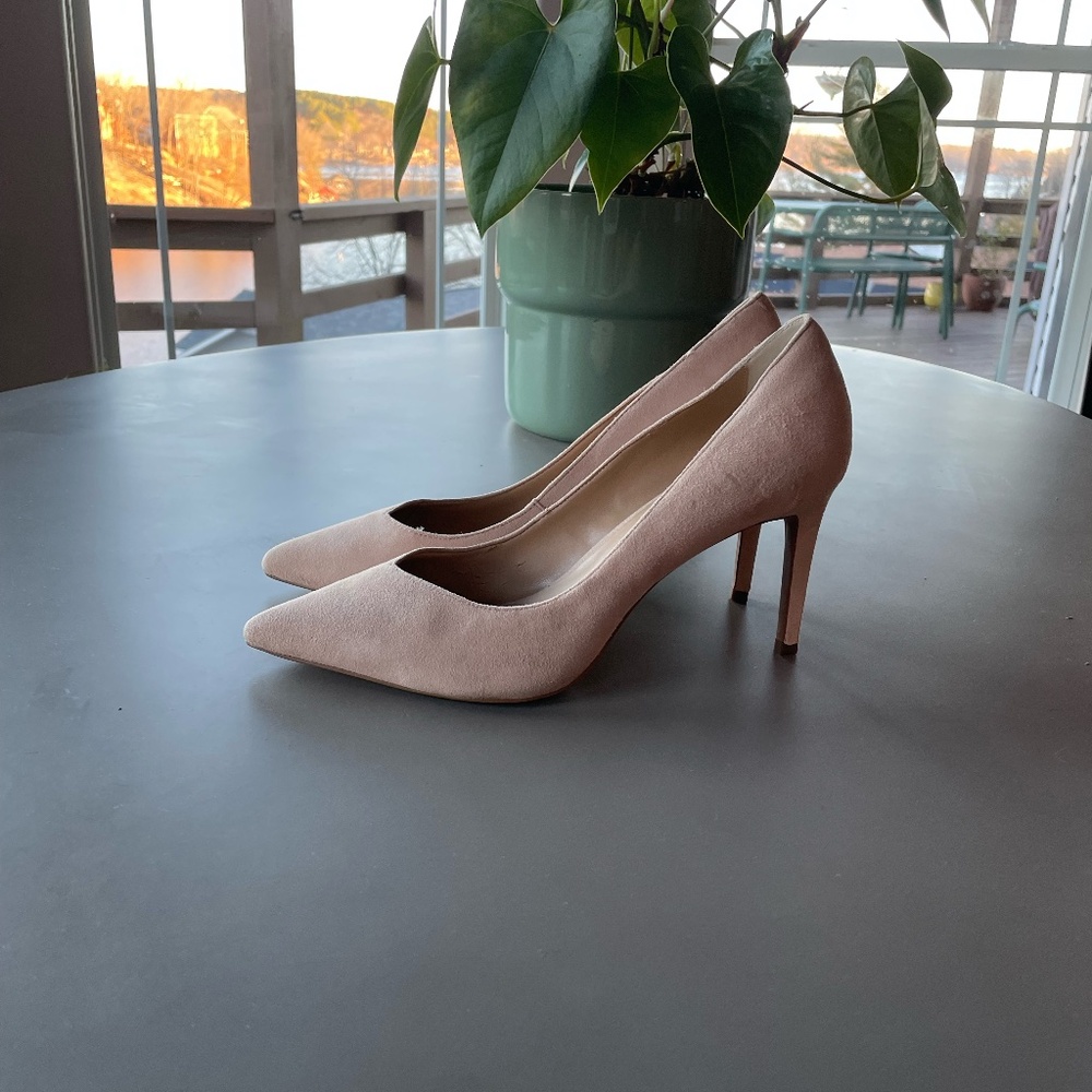 Banana Republic rose pink pumps size 9-1/2